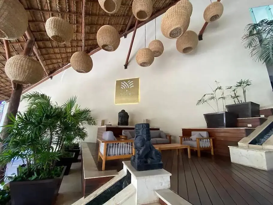 Beachfront Bliss: 2Br/2Ba Seaside Living Playa del Carmen 0*,